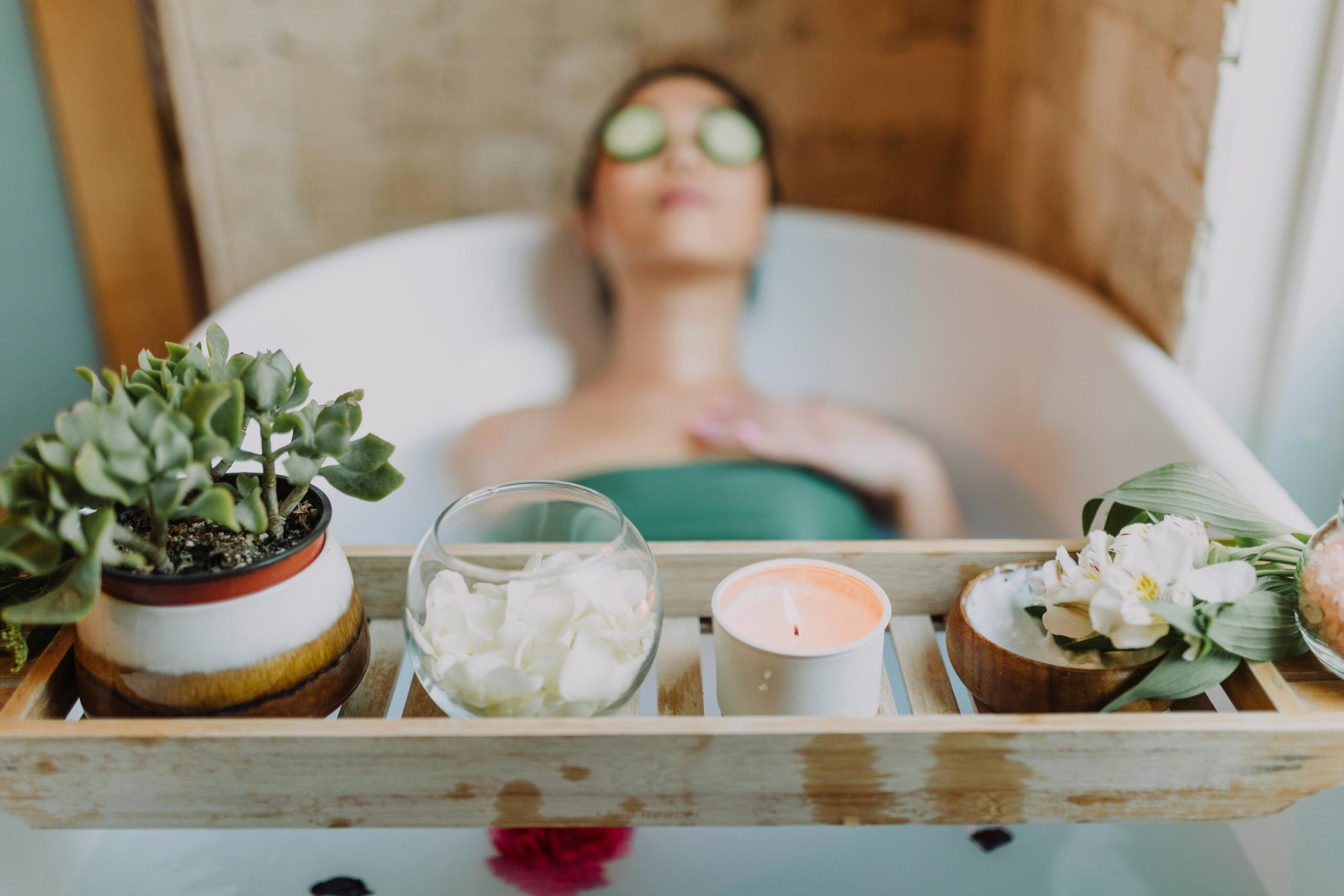 Spa privatif Tourcoing — Suite 11 Spa privatif Tourcoing — Jacuzzi Suite 11 chauffé à 38°C pour un moment en duo